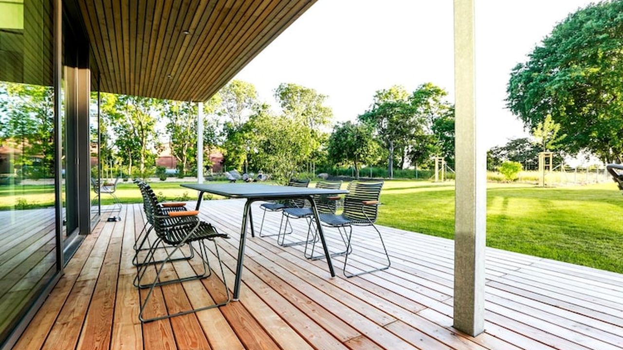 TerraceBalcony TerraceBalcony